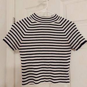 Striped high neck kendall & kylie crop top